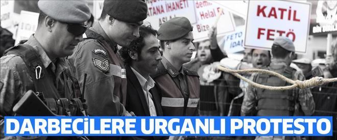 Şehit Halisdemir davasında sanıklara protesto