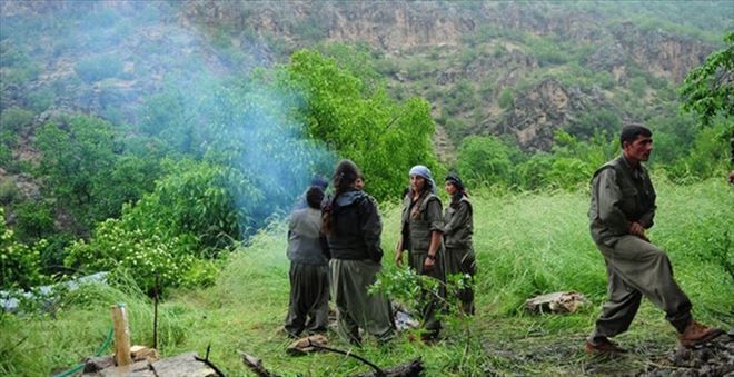 PKK´lı terörist Gülsüm Başkalene Suriye´ye kaçtı