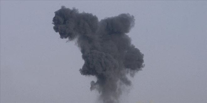 İşgalci İsrail, Gazze Sınırında Bir Tüneli Bombaladı! 