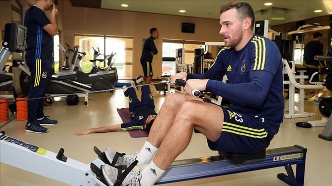 JANSSEN´DEN FENERBAHÇE´YE KÖTÜ HABER