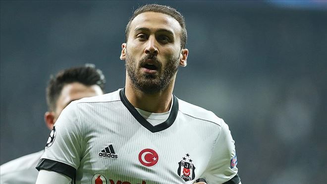 Cenk Tosun resmen Everton´da