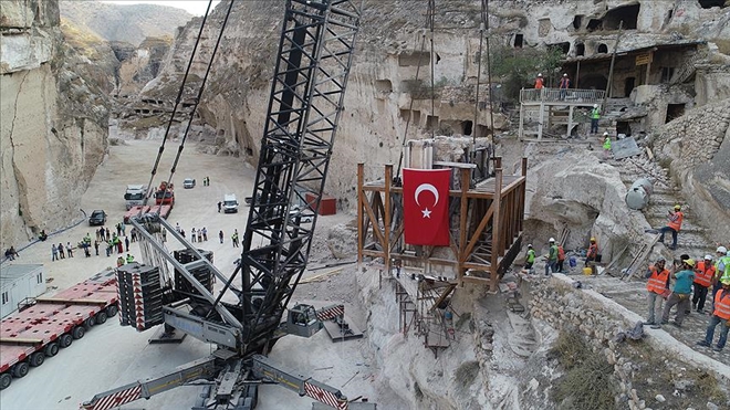 HASANKEYF KALESİ ORTA KAPISININ ÜÇÜNCÜ BÖLÜMÜ YENİ YERİNDE