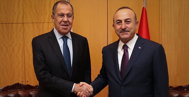 DÖRTLÜ ZİRVE ÖNCESİ ÇAVUŞOĞLU,  LAVROV İLE GÖRÜŞTÜ