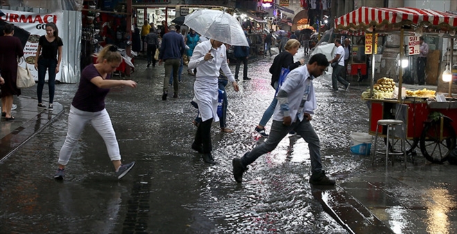 METEOROLOJİDEN 9 İLE SAĞANAK UYARISI