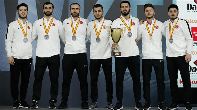 Millilerden Dünya Karate Şampiyonası´nda 6 madalya