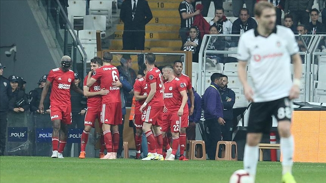 Beşiktaş´ta düşüş devam ediyor