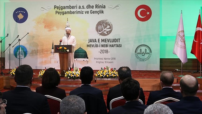Erbaş: Kimliği oluşturan asıl unsur din ve inançtır