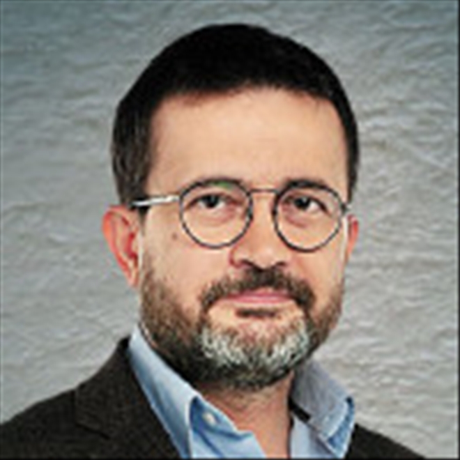 AK Parti´yi Eleştirme Tekeli