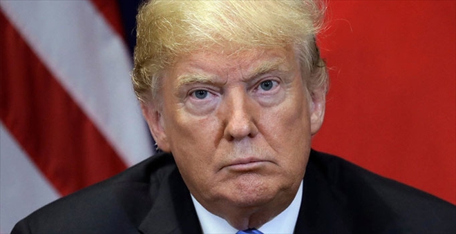 Trump´a ağır sözler: Övgüye boğ, kral gibi davran, bir tomar para göster