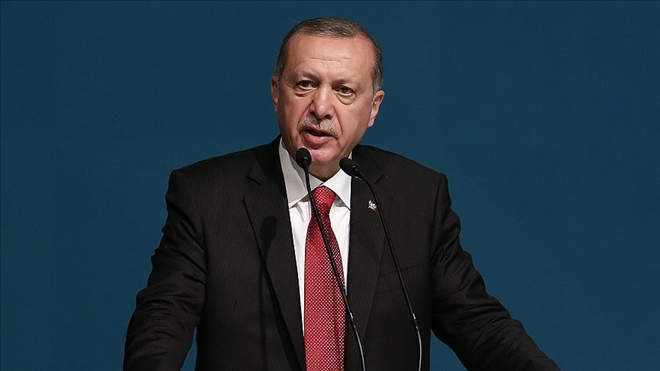 ERDOĞAN, TÜRKİYE GENÇLİK ZİRVESİ´NDE KONUŞTU