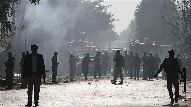 Kabil´de bomba yüklü araçla saldırı: 4 ölü