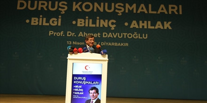  Ahmet Davutoğlu´nun ?Duruş? Konuşmaları ve ?Güç Zehirlenmesi? Üzerine