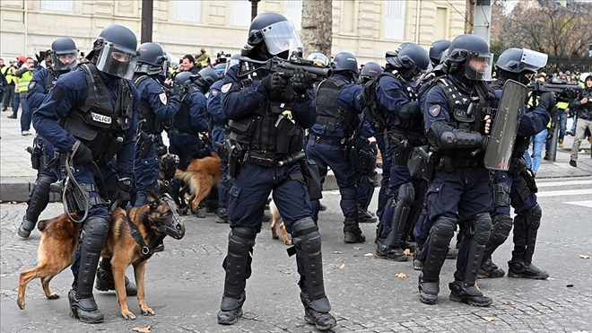 Paris´i 8 bin polis koruyacak