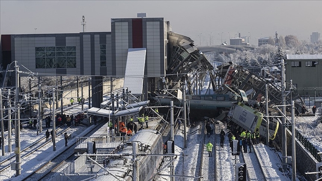 YHT kazasında 3 TCDD görevlisi tutuklandı