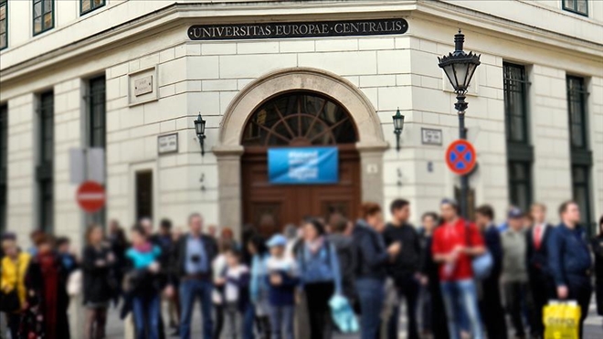 Soros´un Budapeşte´deki üniversitesi Viyana´ya taşınıyor