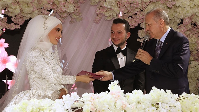 Cumhurbaşkanı Erdoğan nikah şahidi oldu