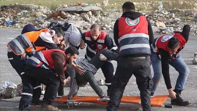 İSRAİL´İN BATI ŞERİA VE GAZZE´DEKİ GÖSTERİLERE MÜDAHALESİNDE YARALI SAYISI 67´YE YÜKSELDİ