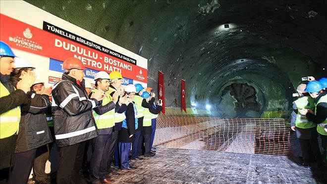 İKİNCİ SÜRÜCÜSÜZ METRONUN TÜNELLERİ BİRLEŞTİ
