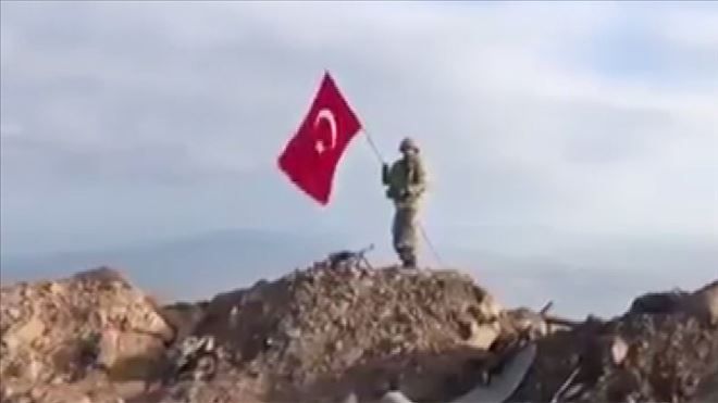 DARMIK DAĞI´NA TÜRK BAYRAĞI DİKİLDİ