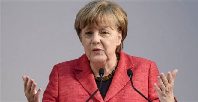 MERKEL´DEN SURİYE´YE KINAMA!