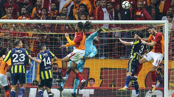 GALATASARAYLILAR KADIKÖY´DE GALİBİYETİ ÖZLEDİ