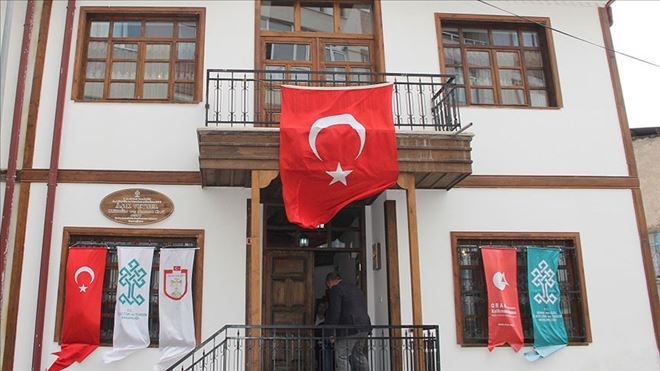 AŞIK VEYSEL KÜLTÜR VE SANAT EVİ AÇILDI