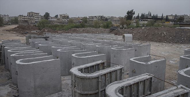 AFRİN´DE TERÖRİSTLERİN BETON FABRİKASI BULULNDU