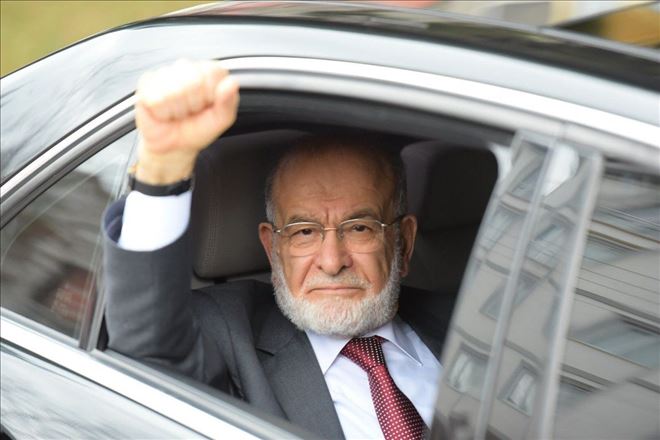 KARAMOLLAOĞLU: KİMSE ÜMİDİNİ KAYBETMESİN, DÜNÜN HER ŞEYE HAKİM İKTİDARLARININ BUGÜN ESAMELERİ DAHİ OKUNMUYOR