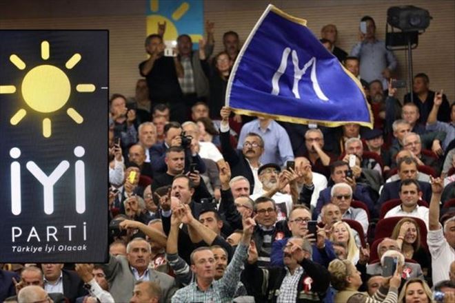 AK PARTİ´DEN İYİ  PARTİ AÇIKLAMASI: BİR SONRAKİ SEÇİME HAZIRLANSINLAR!