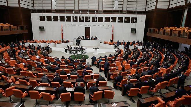 TBMM ANAYASA DEĞİŞİKLİĞİ UYUM TEKLİFİ İÇİN MESAİ YAPACAK