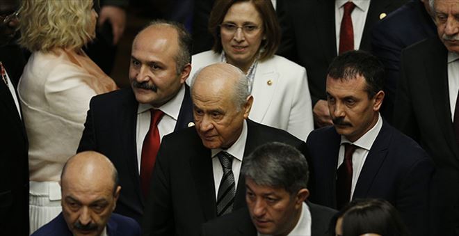 BAHÇELİ´DEN AKŞENER´İN ADAYLIĞINA İLK YORUM