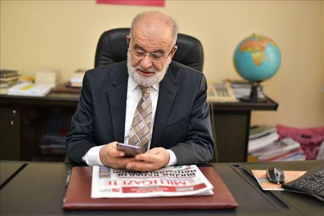 KARAMOLLAOĞLU İFTİRACILARA SESLENDİ: BU ÜLKEYİ, HERKESTEN VE HER ŞEYDEN DAHA ÇOK SEVİYORUZ