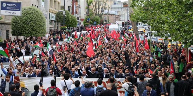 İSTANBUL HAYKIRDI: KUDÜS FİLİSTİN´İN BAŞKENTİDİR!