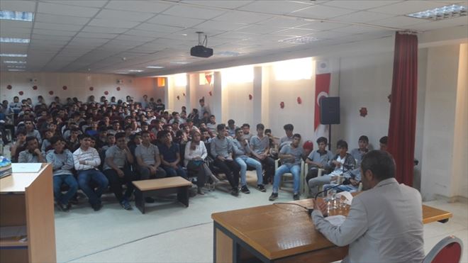 RAMAZAN DEVECİ İSLAHİYE´DE ´VAHİY YURDU KUDÜS´Ü ANLATTI