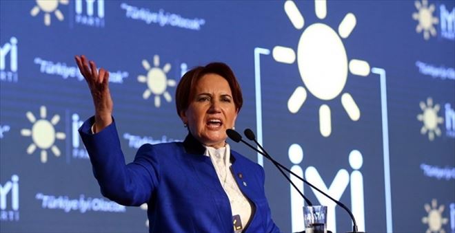 MERAL AKŞENER´DEN İSMAİL KAHRAMAN´A ÇOK SERT SÖZLER!