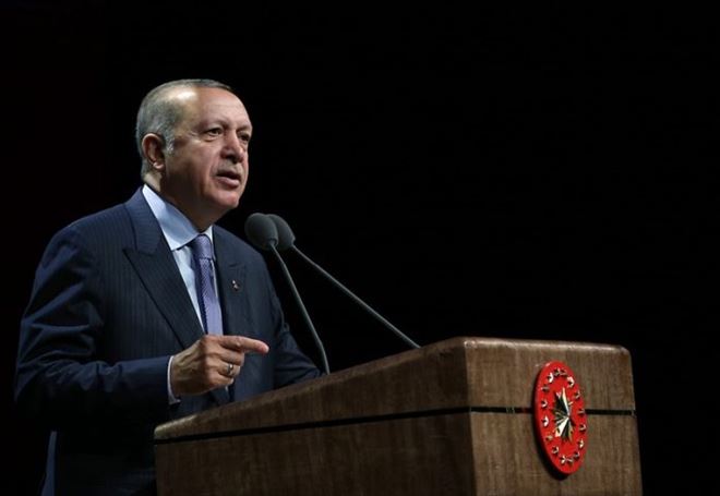 ERDOĞAN: CEZAEVİNDEN ÇIKTIKTAN SONRA PENSİLVANYA´YA DEĞİL HALKIMIZA GİTTİK