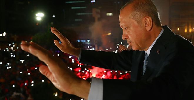 AB´DEN ERDOĞAN´A ÇİFTE KUTLAMA