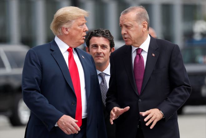 NATO ZİRVESİNE GERİLİM DAMGA VURDU... MERKEL´DEN TRUMP´A SERT CEVAP