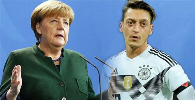 MERKEL´DEN MESUT ÖZİL AÇIKLAMASI: ´SAYGI DUYUYORUM, ÇOK ŞEY YAPTI´