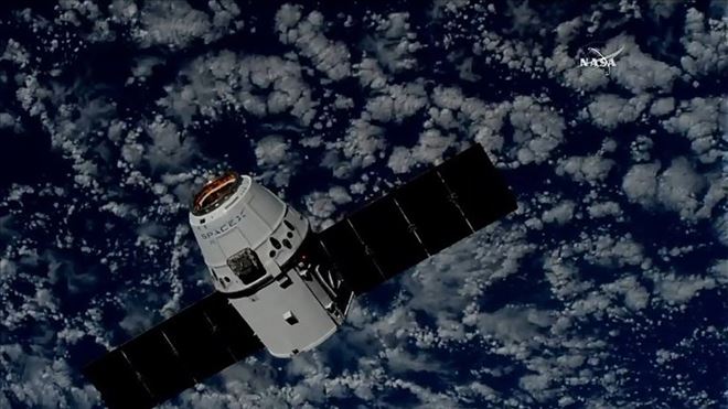 SPACEX´İN KARGO KAPSÜLÜ UZAY İSTASYONUNDA