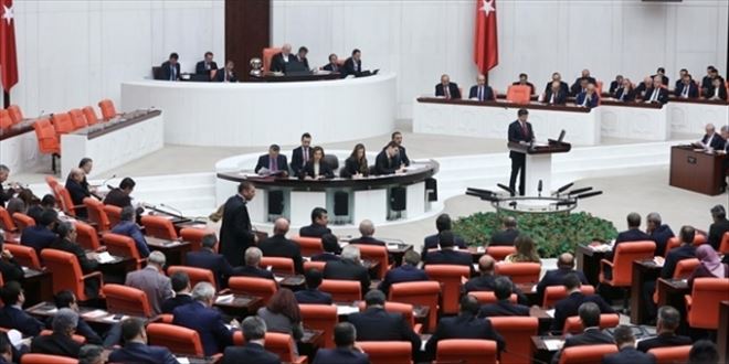 MECLİS ÇOĞUNLUĞUNU BULAMAYAN AK PARTİ, 16 YILDIR İLK KEZ BİR MECLİS BAŞKANVEKİLLİĞİNİ KAYBETTİ