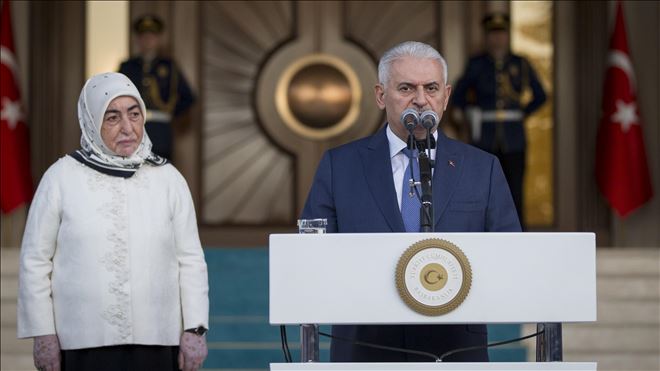 BAŞBAKAN YILDIRIM: SİSTEMLER DEĞİŞİR, ASIL OLAN DEĞERLERDİR