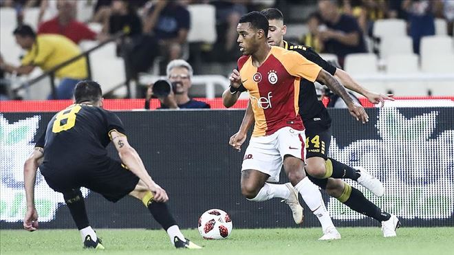 GALATASARAY AEK´YA KAYBETTİ