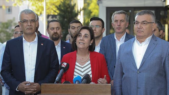 CHP PARTİ MECLİS ÜYESİ USLUER: İMZA VEREN 630 DELEGEMİZ İMZALARININ ARKASINDA