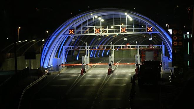 Avrasya Tüneli çift yönlü trafiğe kapatıldı