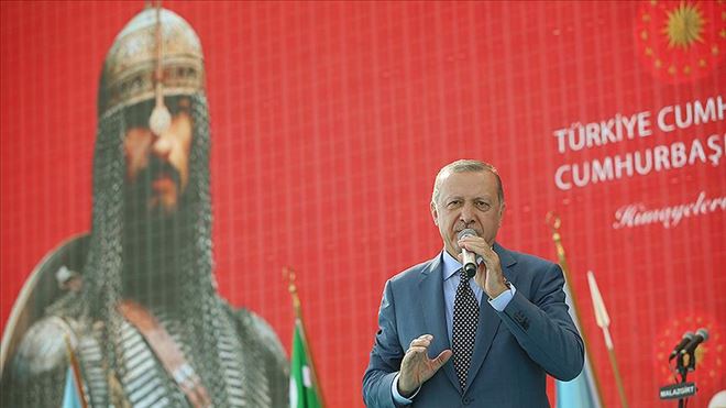 Cumhurbaşkanı Erdoğan: Malazgirt ruhunu unutursak ne öncemiz kalır ne sonramız