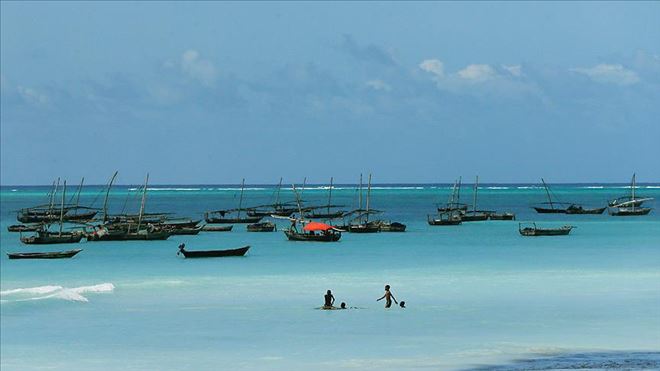 Zanzibar beyaz kumsalı mavi okyanusuyla ilgi çekiyor