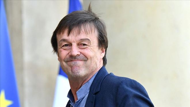 FRANSA ÇEVRE BAKANI HULOT İSTİFA ETTİ