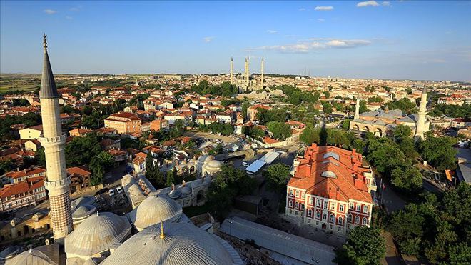 DARISI İSTANBUL´A... MUHAFAZAKÂR ALDIRMAZLIĞA VALİ ENGELİ: ?ALTIN ÜÇGEN´DE GÖRÜNTÜ KİRLİLİĞİNE İZİN YOK!