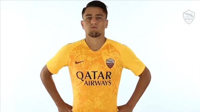 ROMA ?YENİ´ FORMASINI CENGİZ ÜNDER İLE TANITTI